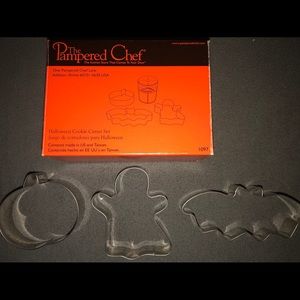 Pampered Chef Halloween cookie cutters